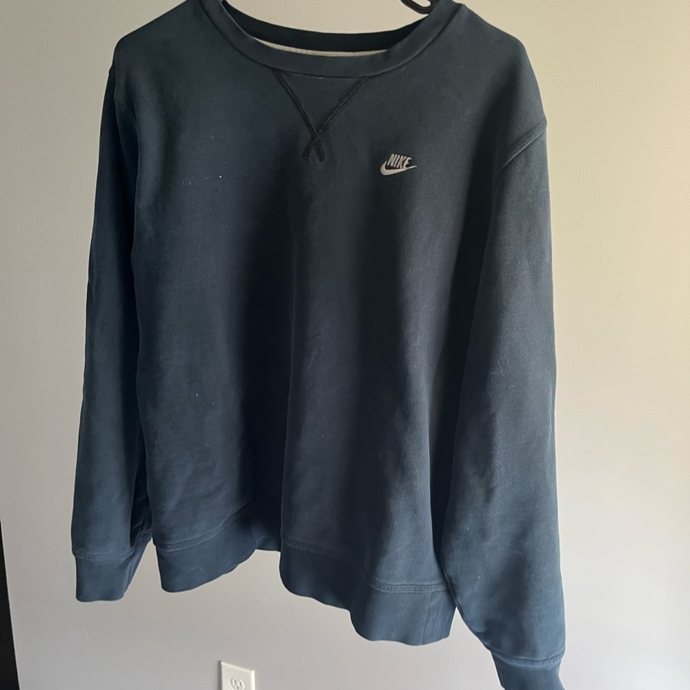 Nike Men's Dark Gray Crewneck Sweater